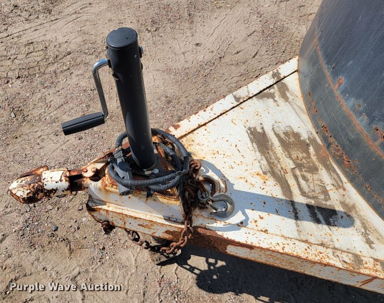 image for item JC9642 1988 Ponderosa  enclosed cargo trailer