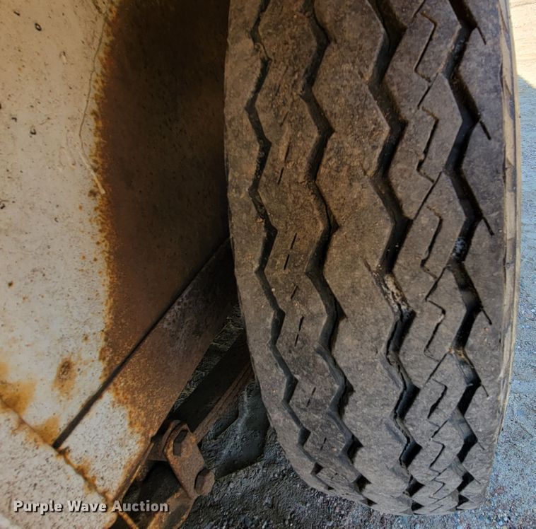 image for item JC9642 1988 Ponderosa  enclosed cargo trailer