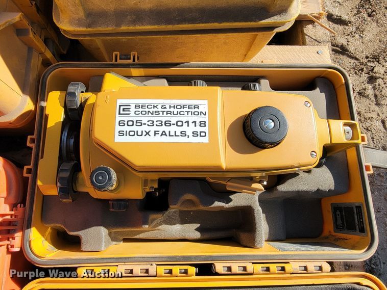 image for item JC9649 Laser leveling equipment