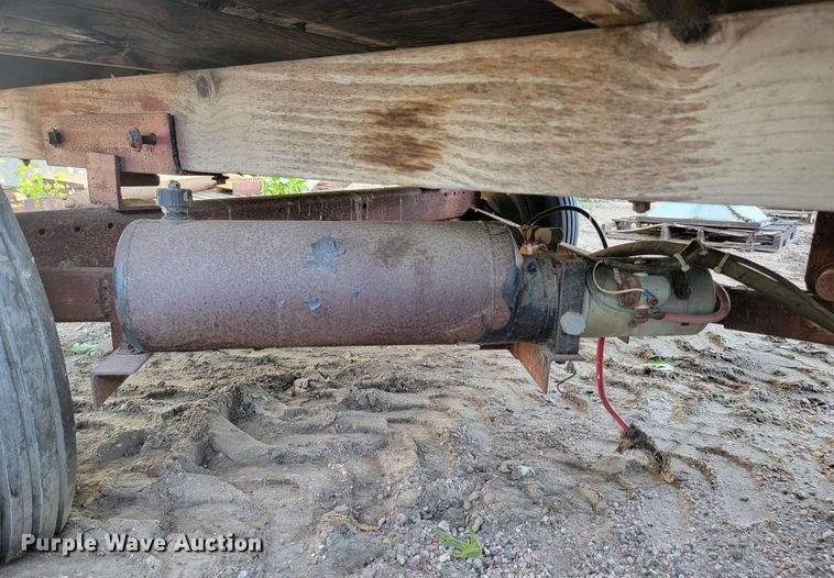 image for item JC9660 Dump wagon