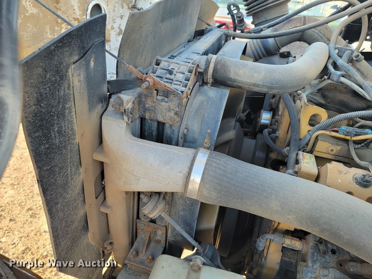 image for item JC9662 2005 Sterling Acterra  bucket truck