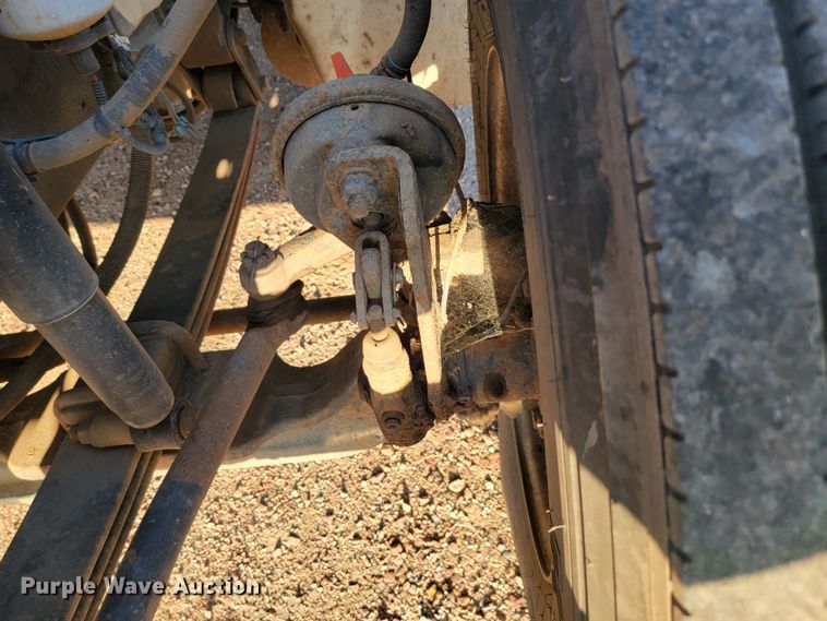 image for item JC9662 2005 Sterling Acterra  bucket truck