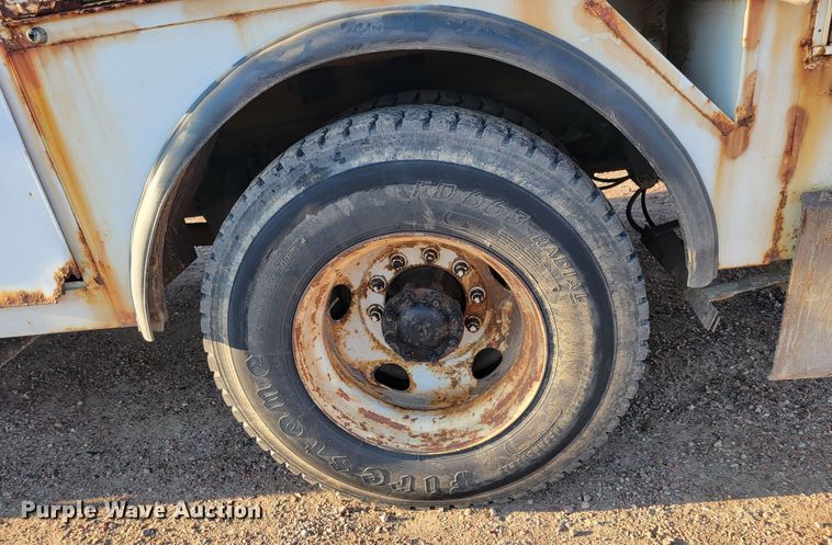 image for item JC9662 2005 Sterling Acterra  bucket truck