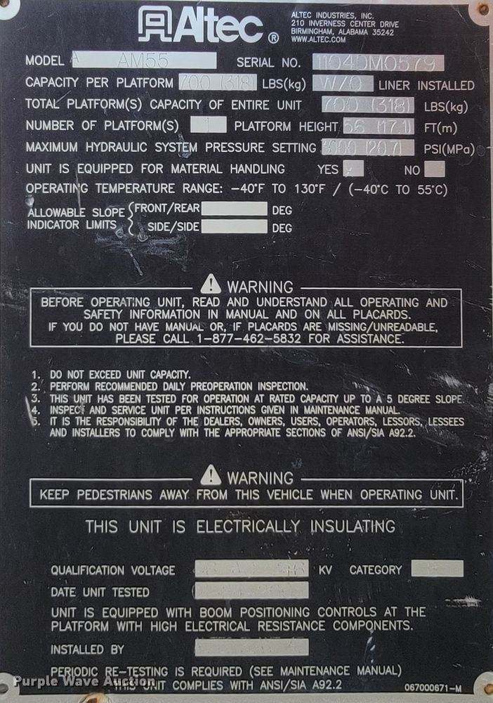 image for item JC9662 2005 Sterling Acterra  bucket truck