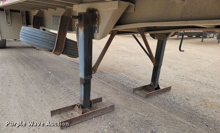 image for item JC9663 1985 Ravens  flatbed trailer