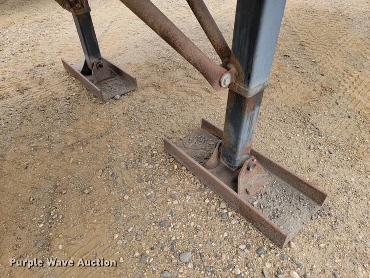 image for item JC9663 1985 Ravens  flatbed trailer