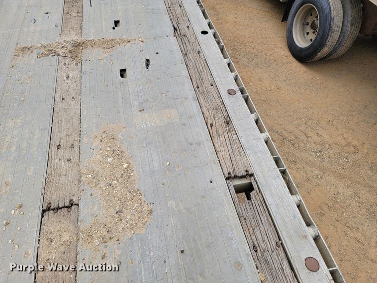 image for item JC9663 1985 Ravens  flatbed trailer