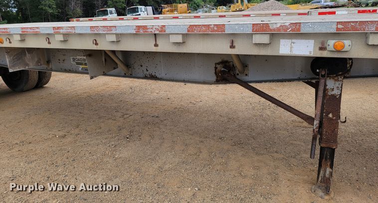 image for item JC9664 1994 Wilson Road Brute CF-900  flatbed trailer