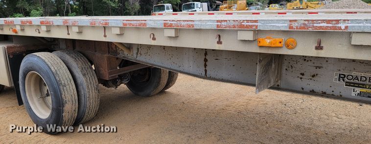 image for item JC9664 1994 Wilson Road Brute CF-900  flatbed trailer