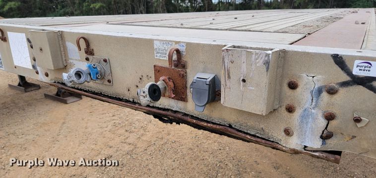 image for item JC9664 1994 Wilson Road Brute CF-900  flatbed trailer