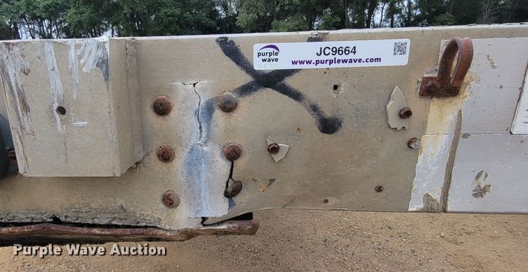 image for item JC9664 1994 Wilson Road Brute CF-900  flatbed trailer