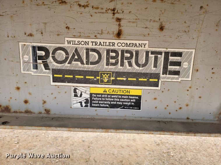 image for item JC9664 1994 Wilson Road Brute CF-900  flatbed trailer