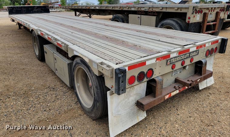 image for item JC9665 2001 Transcraft D-Eagle W2  drop deck equipment trailer