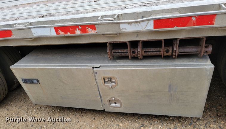 image for item JC9665 2001 Transcraft D-Eagle W2  drop deck equipment trailer