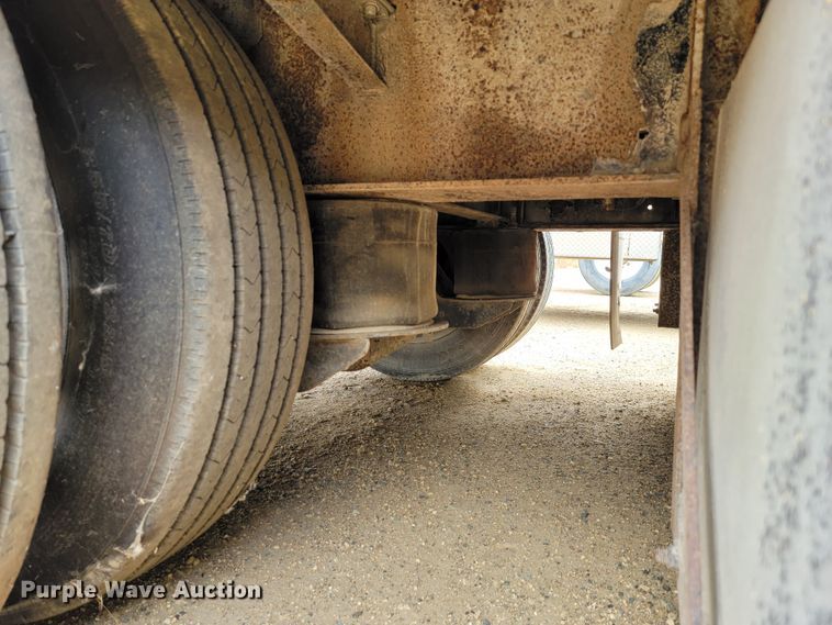 image for item JC9665 2001 Transcraft D-Eagle W2  drop deck equipment trailer