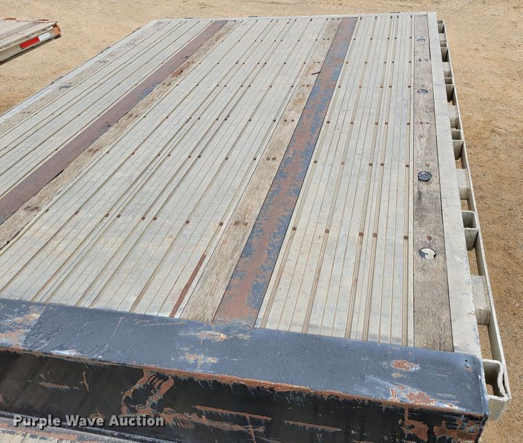 image for item JC9665 2001 Transcraft D-Eagle W2  drop deck equipment trailer