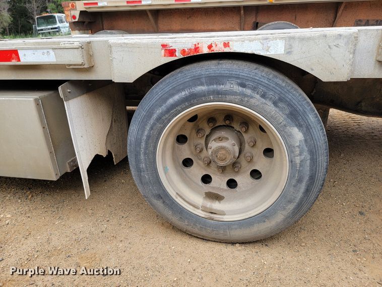 image for item JC9665 2001 Transcraft D-Eagle W2  drop deck equipment trailer