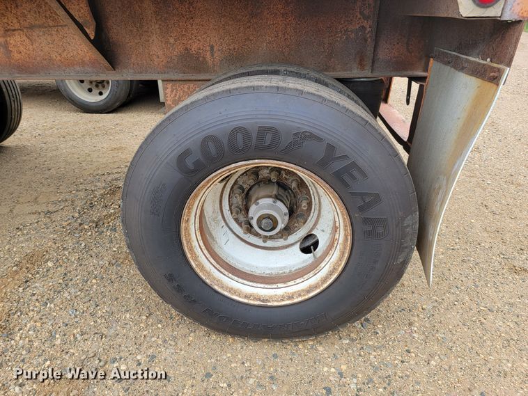 image for item JC9666 1999 Fontaine LFTW-6-8048WSAK  flatbed trailer