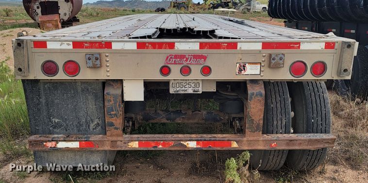 image for item JG9824 2000 Great Dane  flatbed trailer