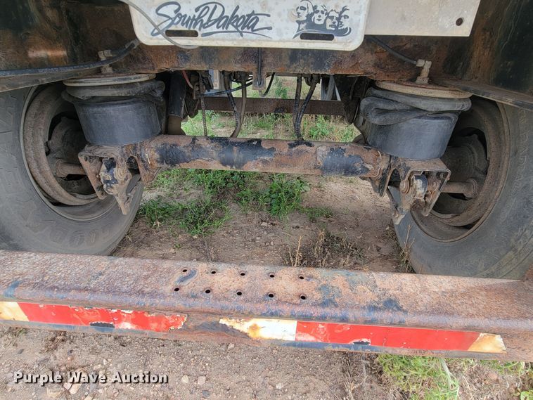 image for item JG9824 2000 Great Dane  flatbed trailer