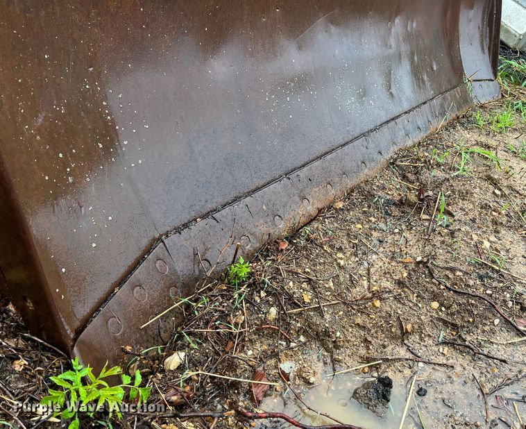 image for item JM9135 1989 John Deere 750B  dozer