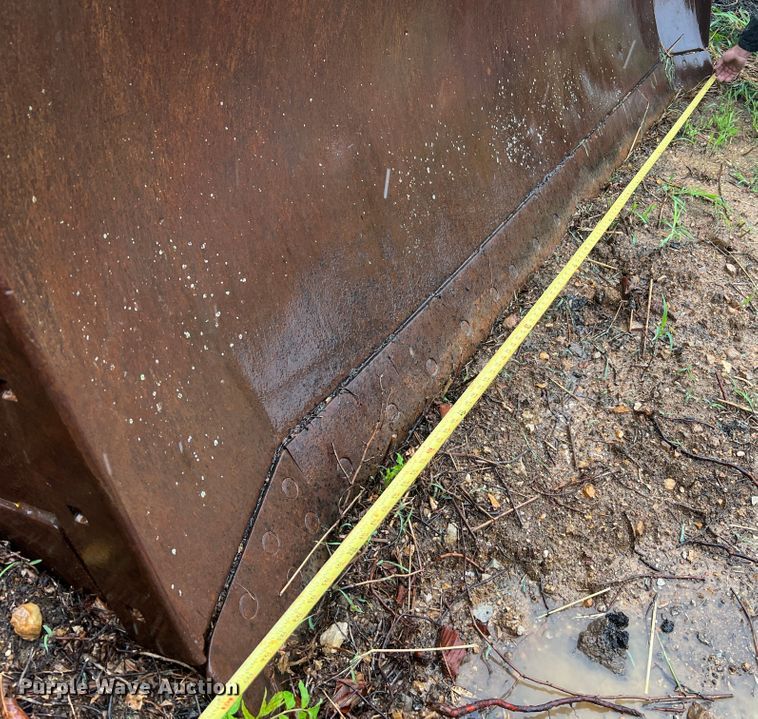 image for item JM9135 1989 John Deere 750B  dozer