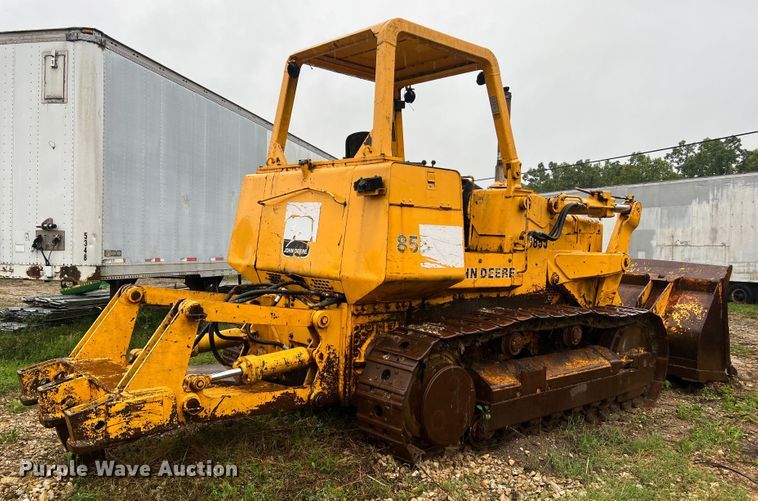 image for item JM9136 1979 John Deere 855  track loader