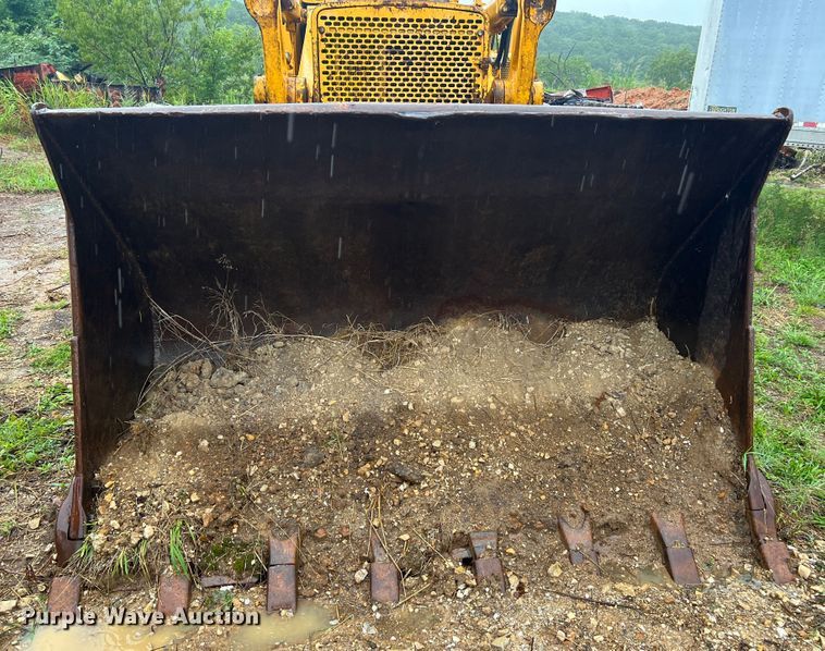 image for item JM9136 1979 John Deere 855  track loader