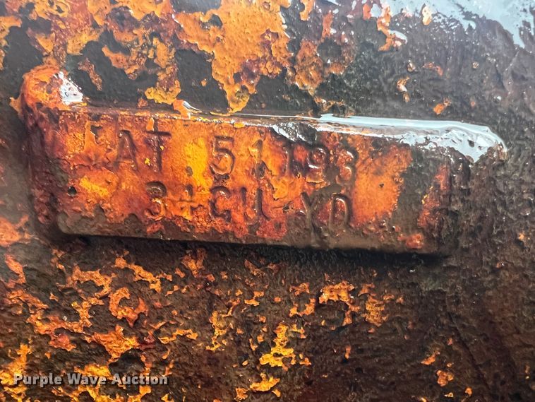 image for item JM9136 1979 John Deere 855  track loader