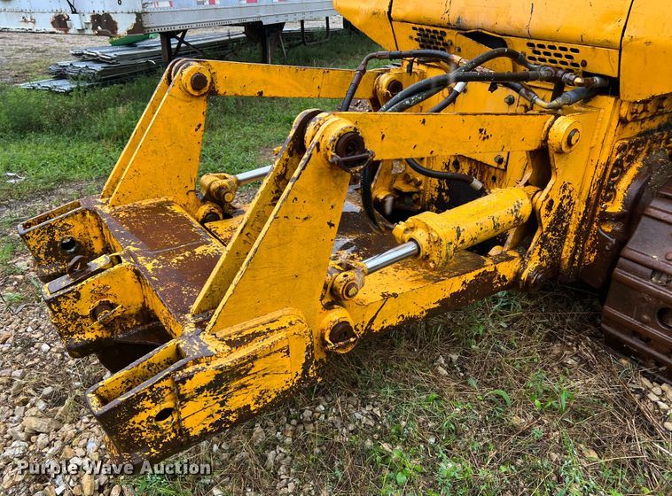 image for item JM9136 1979 John Deere 855  track loader