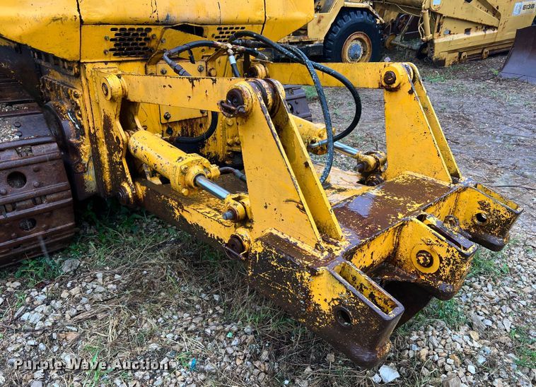 image for item JM9136 1979 John Deere 855  track loader