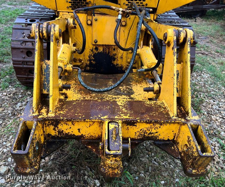 image for item JM9136 1979 John Deere 855  track loader