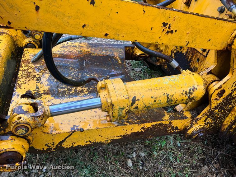 image for item JM9136 1979 John Deere 855  track loader