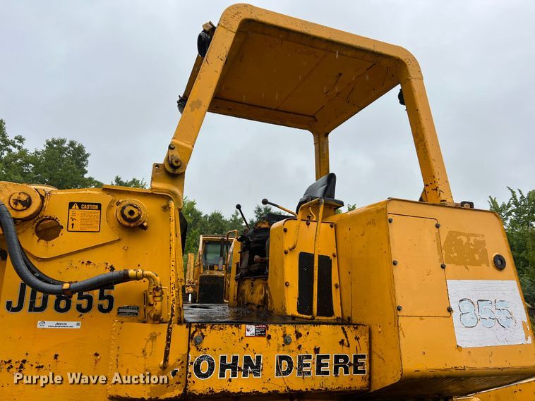 image for item JM9136 1979 John Deere 855  track loader
