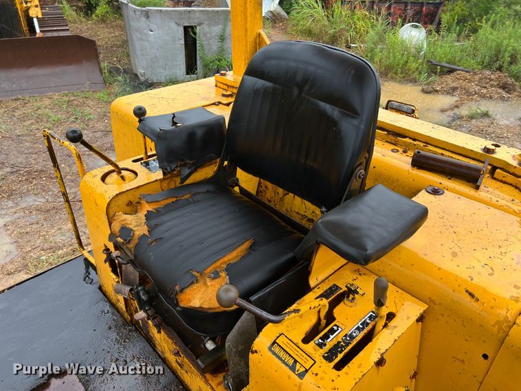 image for item JM9136 1979 John Deere 855  track loader