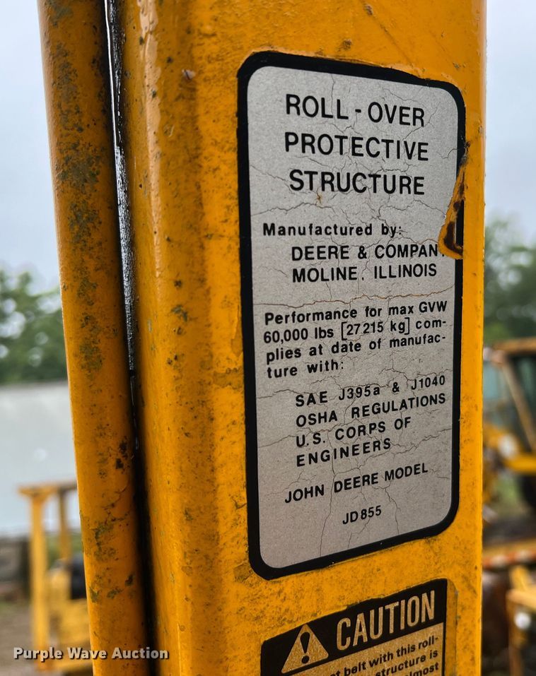 image for item JM9136 1979 John Deere 855  track loader