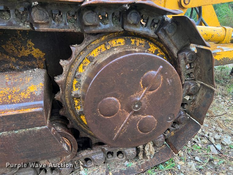 image for item JM9136 1979 John Deere 855  track loader