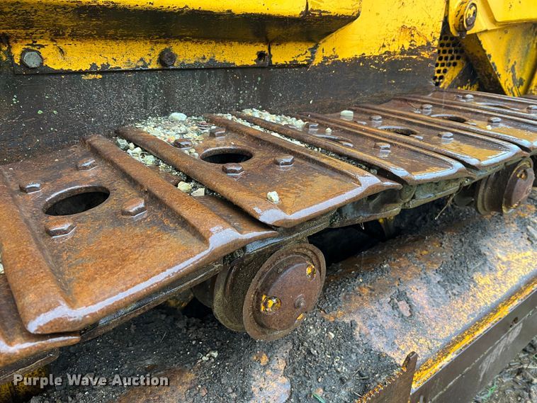 image for item JM9136 1979 John Deere 855  track loader