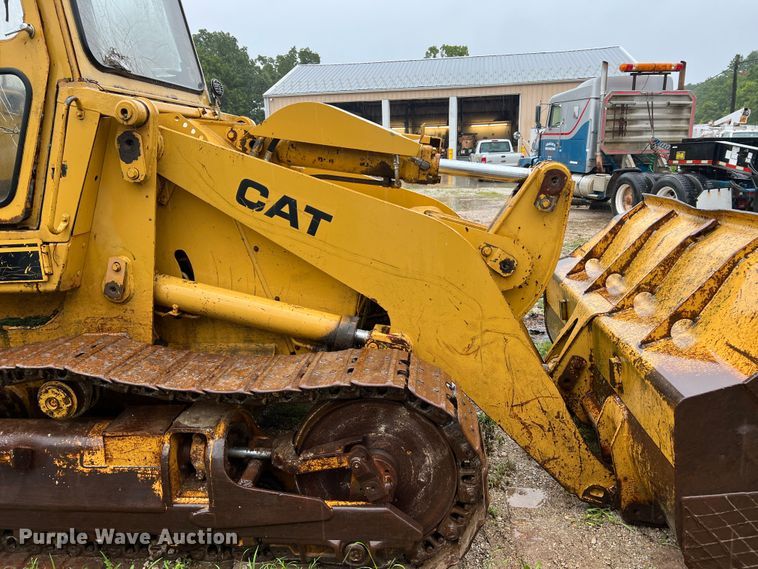 image for item JM9137 1987 Caterpillar 953  track loader