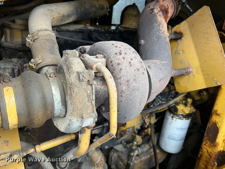 image for item JM9137 1987 Caterpillar 953  track loader