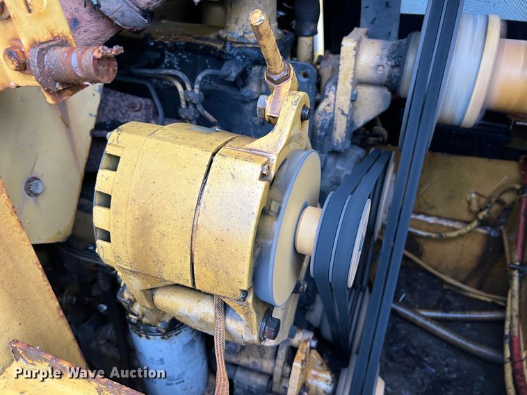 image for item JM9137 1987 Caterpillar 953  track loader