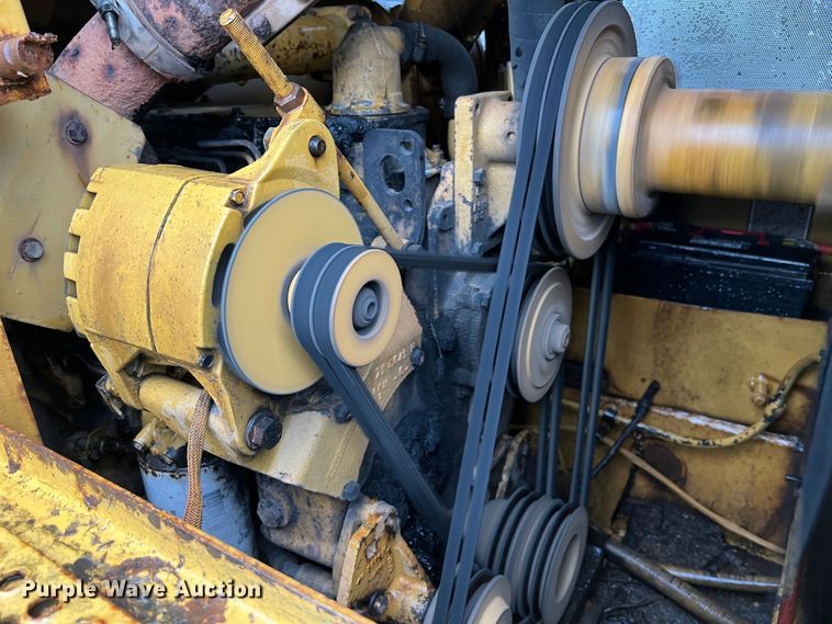 image for item JM9137 1987 Caterpillar 953  track loader