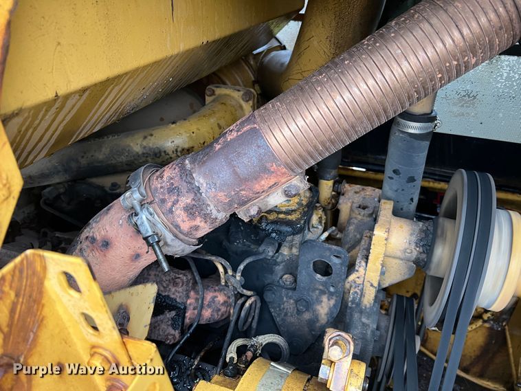 image for item JM9137 1987 Caterpillar 953  track loader