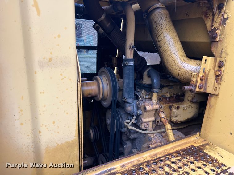 image for item JM9137 1987 Caterpillar 953  track loader