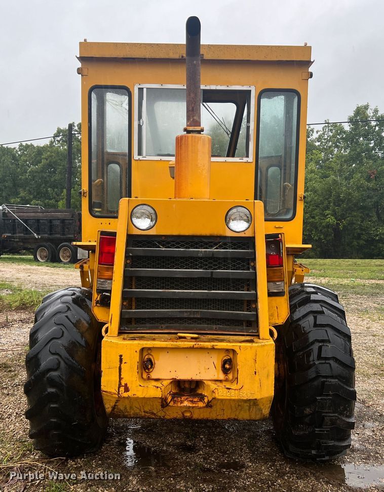 image for item JM9138 1985 Kobelco LK300A  wheel loader
