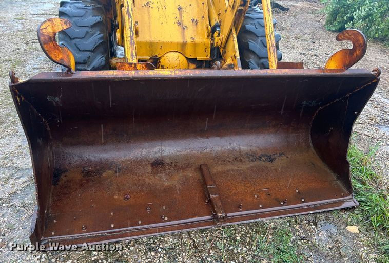 image for item JM9138 1985 Kobelco LK300A  wheel loader