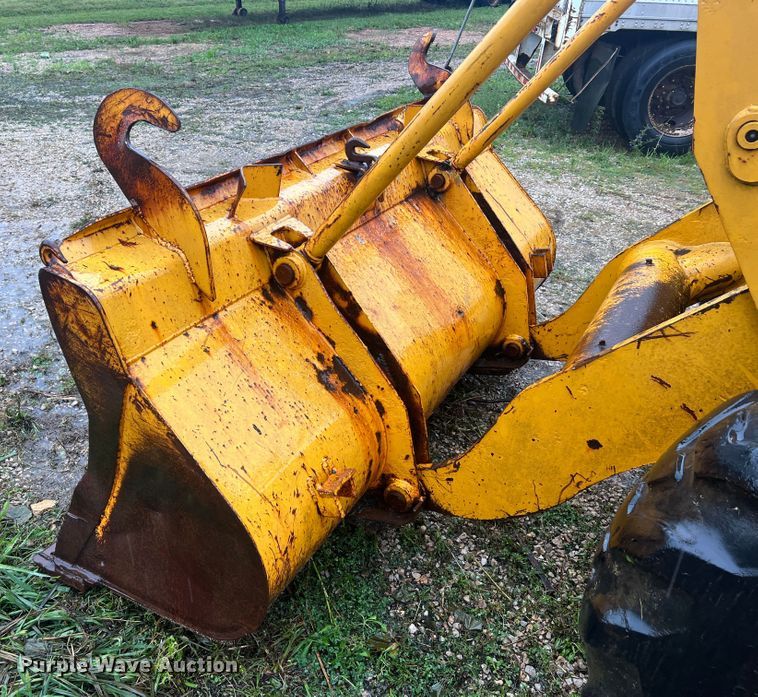 image for item JM9138 1985 Kobelco LK300A  wheel loader