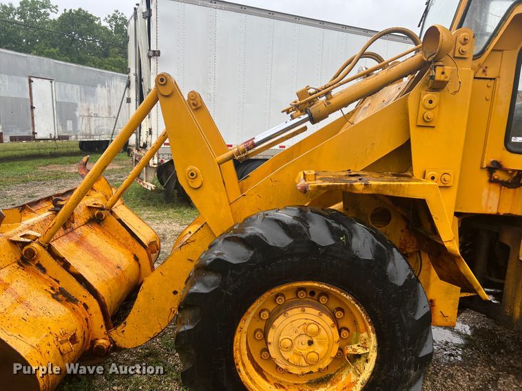 image for item JM9138 1985 Kobelco LK300A  wheel loader