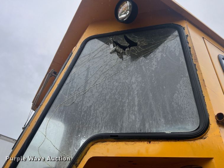 image for item JM9138 1985 Kobelco LK300A  wheel loader