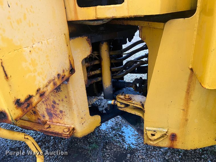 image for item JM9138 1985 Kobelco LK300A  wheel loader